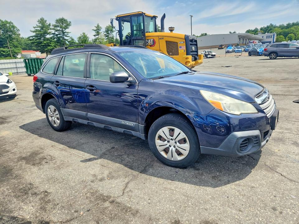 2013 Subaru Outback VIN 4S4BRBACXD3252079 COPART salvage auction — NORMAL WEAR, Ct - Certificate Of Title, sold $475 on 2026-07-28 (photo 4)
