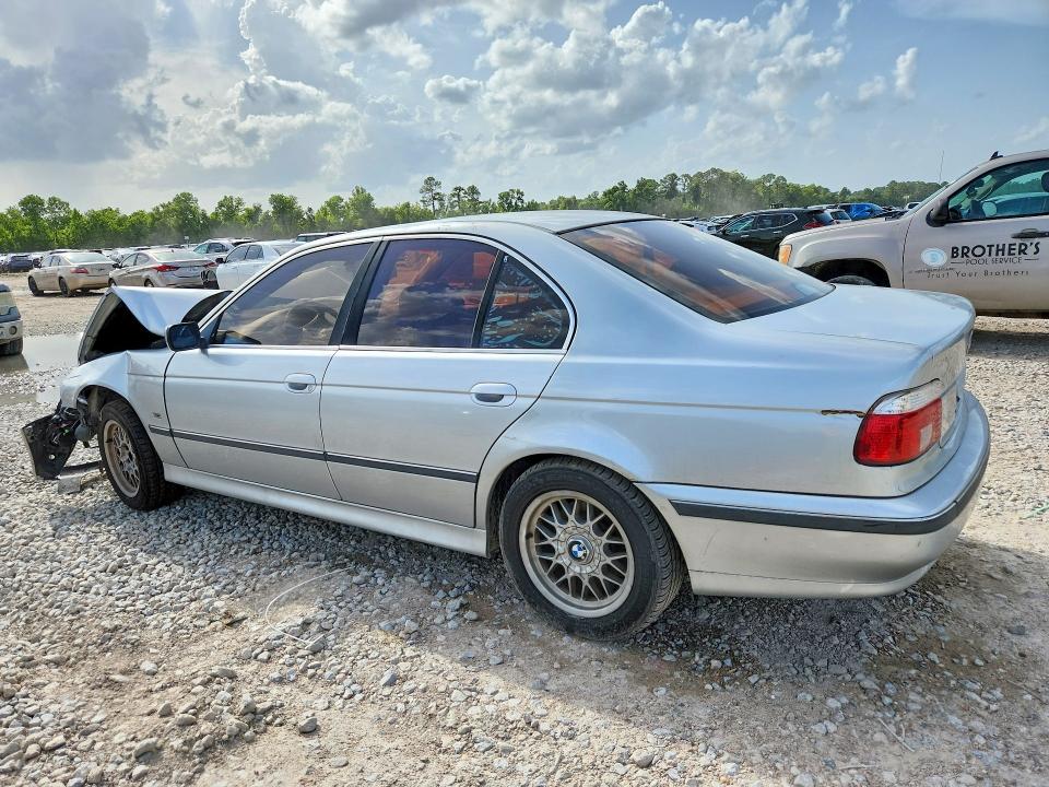 1999 BMW 5er VIN WBADM6339XBY30499 COPART salvage auction — FRONT END, TX - SALVAGE VEHICLE TITLE, sold $150 on 2026-08-14 (photo 2)