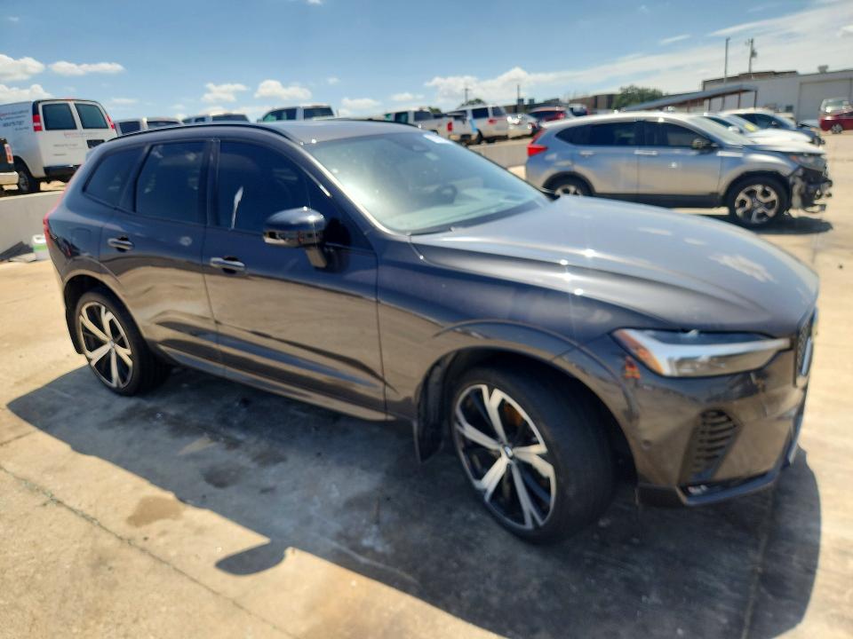 2022 Volvo Xc60 VIN YV4062RM8N1953876 COPART salvage auction — WATER/FLOOD, Salvage Title, sold $4,150 on 2026-07-27 (photo 4)
