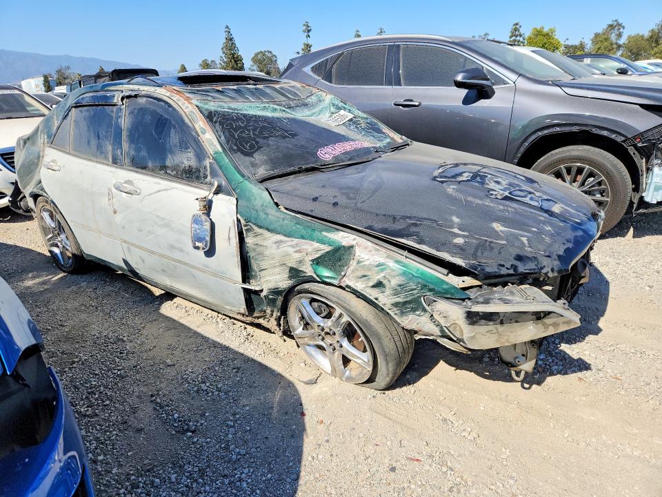 2004 Lexus Is 300 VIN JTHBD192840094124 COPART salvage auction — ROLLOVER, Ca - Salvage Certificate, sold $175 on 2026-07-07 (photo 4)