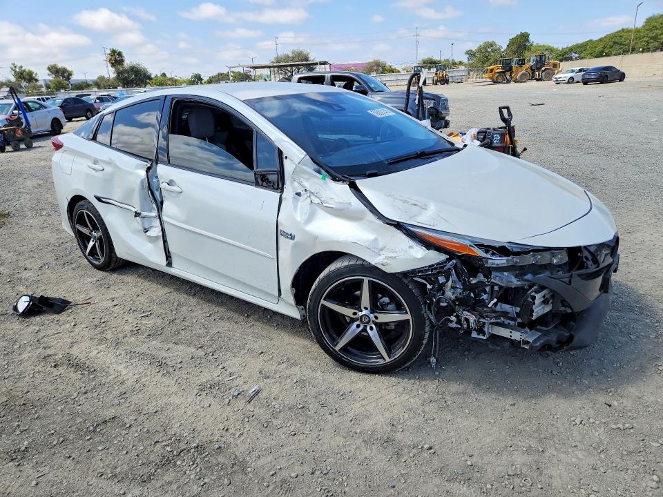 2018 Toyota Prius VIN JTDKARFP0J3071682 COPART salvage auction — FRONT END, Ca - Salvage Certificate, sold $5,700 on 2026-07-17 (photo 4)