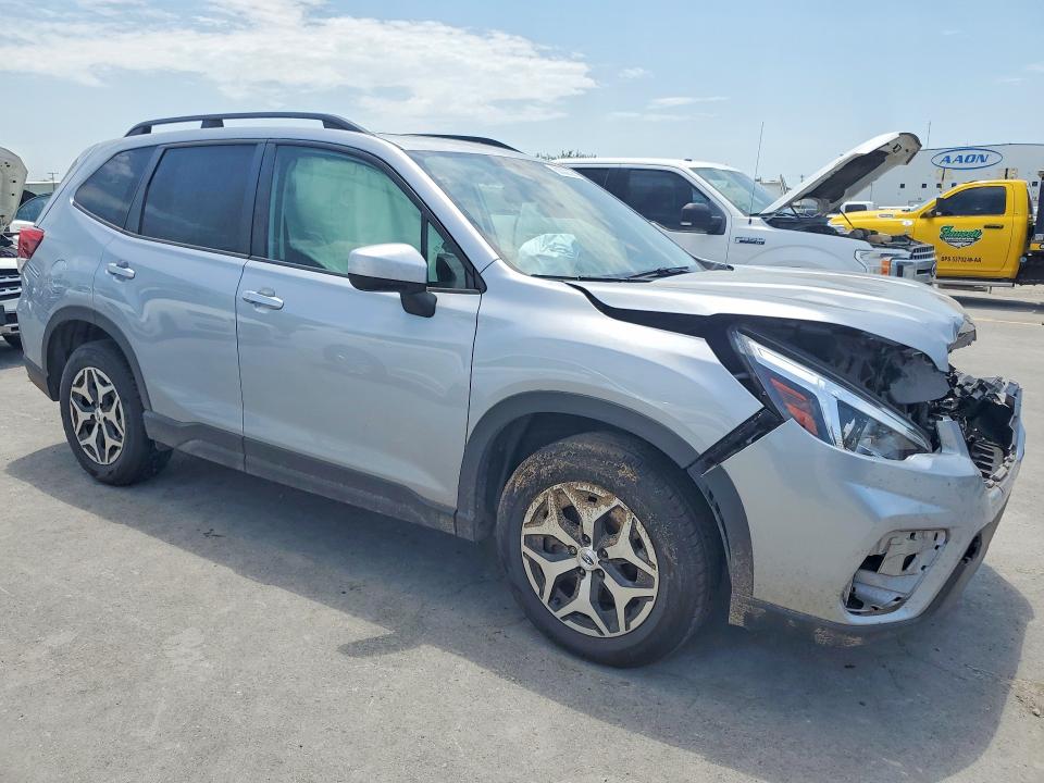 2019 Subaru Forester VIN JF2SKAEC2KH525093 COPART salvage auction — FRONT END, Ok - Cert Of Title-Salvage, sold $1,300 on 2026-07-22 (photo 4)