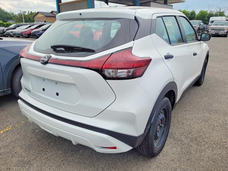 2023 Nissan Kicks VIN 3N1CP5BV8PL519229 COPART salvage auction — MINOR DENT/SCRATCHES, On - Permit No Brand - Unfit (P), sold $7,100 on 2026-07-28 (photo 4)