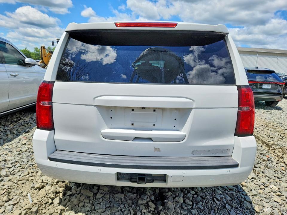 2015 Chevrolet Tahoe VIN 1GNLC2EC6FR257176 COPART salvage auction — MINOR DENT/SCRATCHES, Mt - Certificate Of Title, sold $5,300 on 2026-07-28 (photo 6)