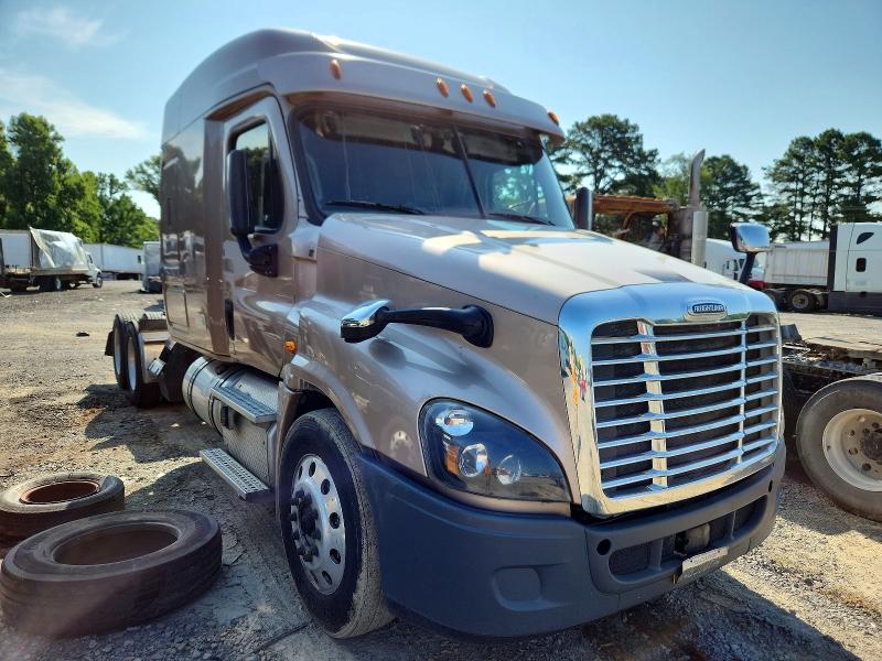 2026 Freightliner Cascadia 125 VIN 3AKJGLDR5JSJV7370 COPART salvage auction — FRONT END, AR - CERTIFICATE OF TITLE, sold $6,400 on 2026-08-11 (photo 9)