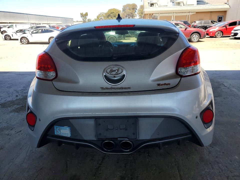 2015 Hyundai Veloster VIN KMHTC6AEXFU225153 COPART salvage auction — SIDE, Mt - Dis/Dlr/Exp Only Clean Title, sold $30 on 2026-07-28 (photo 6)