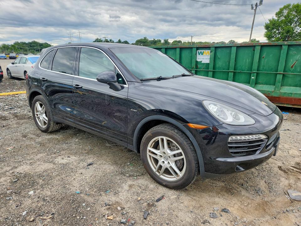 2013 Porsche Cayenne VIN WP1AF2A26DLA37443 COPART salvage auction — MINOR DENT/SCRATCHES, Md - Certificate Of Title (P), sold $5,200 on 2026-08-04 (photo 4)