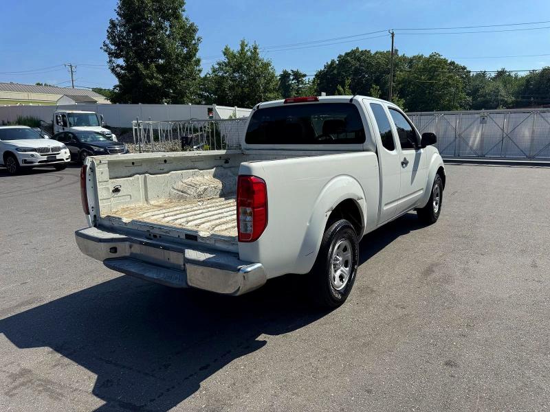 2015 Nissan VIN 1N6BD0CT8FN714616 COPART salvage auction — MINOR DENT/SCRATCHES, Fl - Certificate Of Title, sold $2,900 on 2026-07-29 (photo 3)