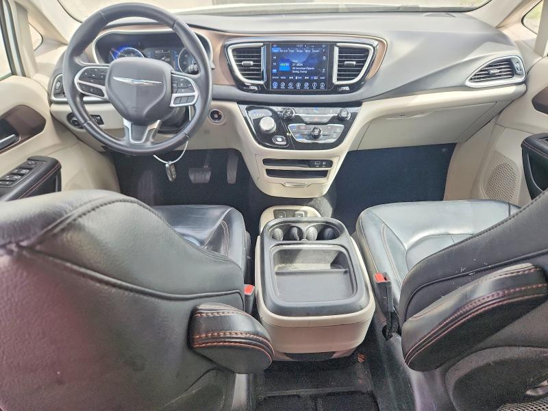 2017 Chrysler Pacifica VIN 2C4RC1BG2HR815929 COPART salvage auction — FRONT END, Or - Salvage Title Certificate, sold $2,850 on 2026-09-16 (photo 8)