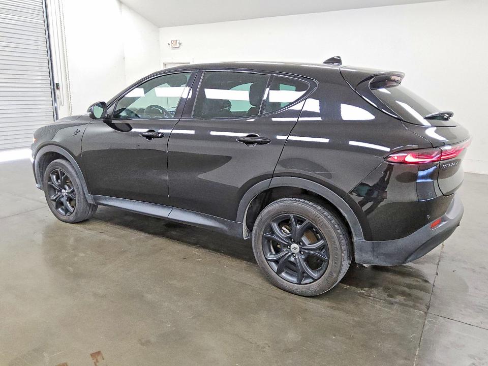 2023 Dodge Hornet VIN ZACNDFAN7P3A05425 COPART salvage auction — MINOR DENT/SCRATCHES, Tx - Certificate Of Title, sold $8,100 on 2026-08-18 (photo 2)