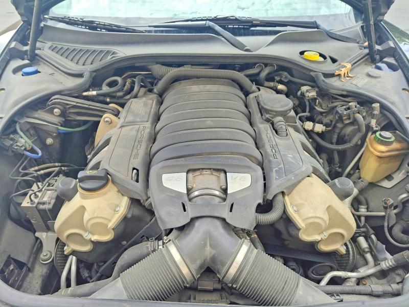 2010 Porsche Panamera VIN WP0AB2A75AL063293 COPART salvage auction — NORMAL WEAR, Mo - Dealer Only Salvage Title (P), sold $850 on 2026-08-04 (photo 7)