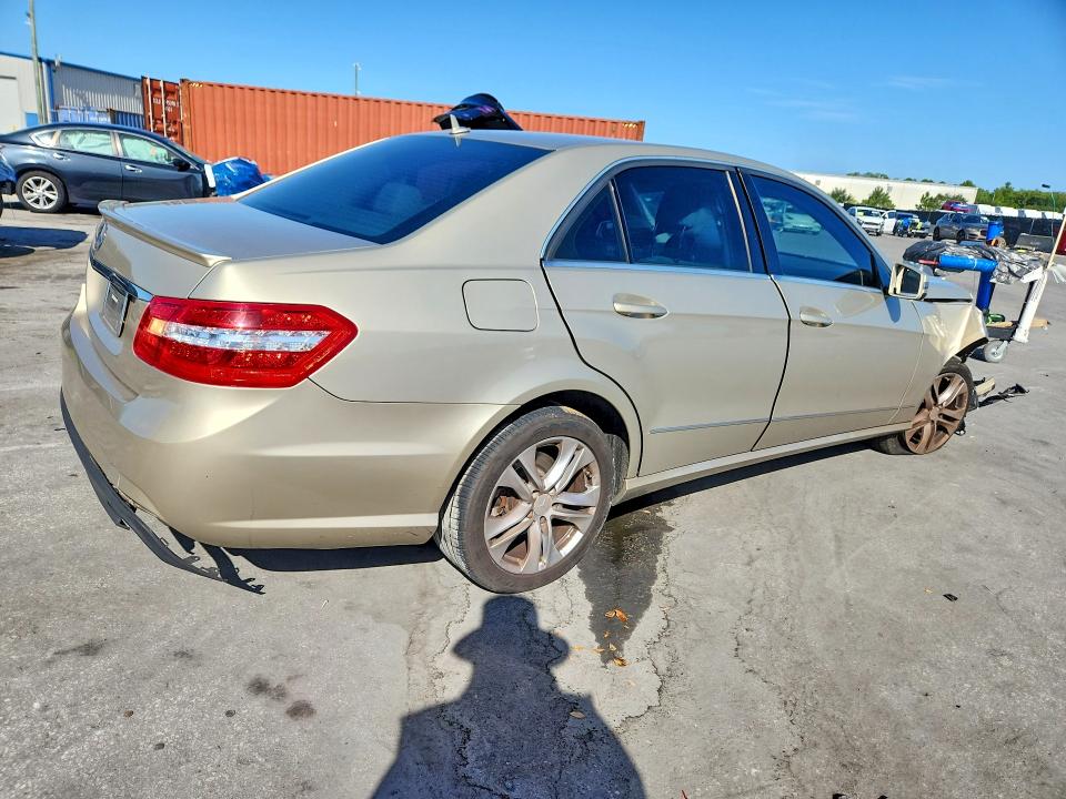 2010 Mercedes-benz E-klasse VIN WDDHF5GB0AA036178 COPART salvage auction — FRONT END, Fl - Cert Of Title Slvg Rebuildable, sold $700 on 2026-08-13 (photo 3)