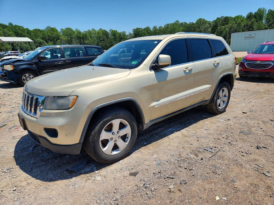 2012 Jeep Grand cherokee VIN 1C4RJFAG7CC132968 COPART salvage auction — NORMAL WEAR, VA - CERTIFICATE OF TITLE, sold $1,650 on 2026-08-01 (photo 1)