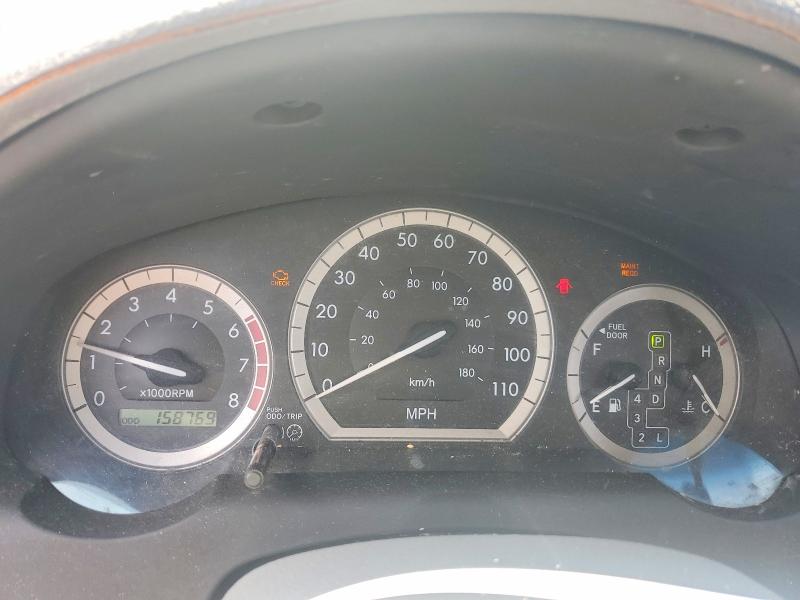 2004 Toyota Sienna VIN 5TDZA23C94S068550 COPART salvage auction — MINOR DENT/SCRATCHES, NY - CERTIFICATE OF TITLE, sold $500 on 2026-07-31 (photo 9)