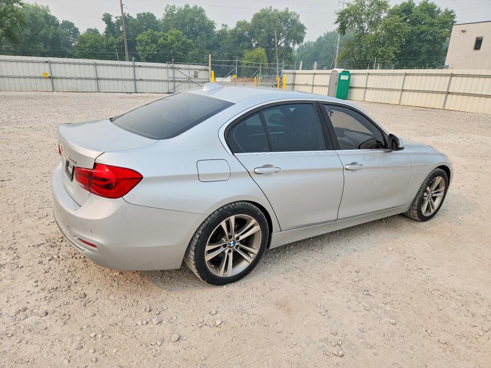 2017 BMW 3er VIN WBA8D9G32HNU63541 COPART salvage auction — FRONT END, WV - CERTIFICATE OF TITLE (P), sold $3,850 on 2026-07-28 (photo 3)