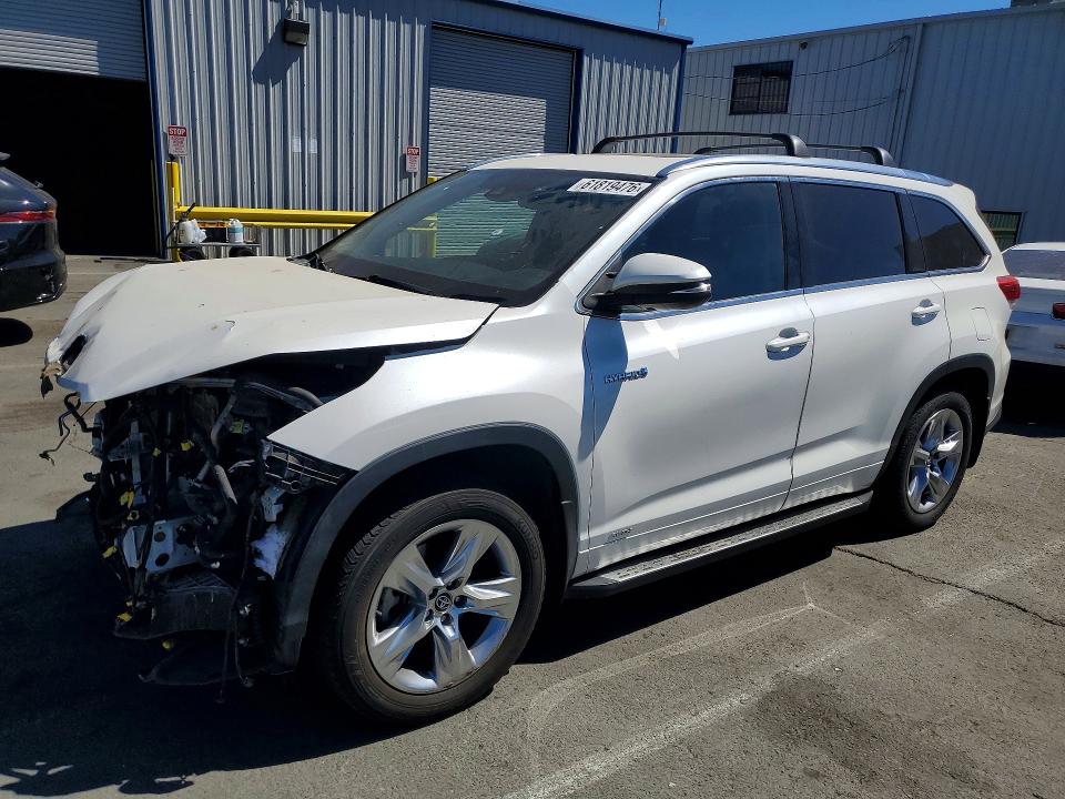 2017 Toyota Highlander VIN 5TDDGRFH2HS023366 COPART salvage auction — FRONT END, CA - SALVAGE CERTIFICATE, sold $5,200 on 2026-07-31 (photo 1)