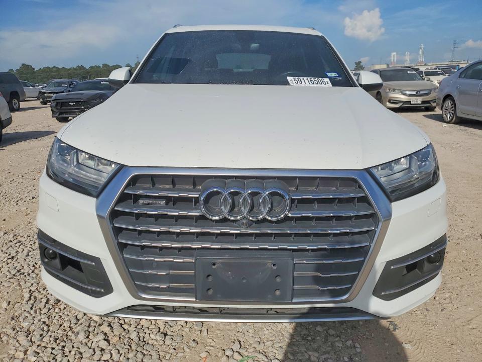 2017 Audi Q7 VIN WA1LAAF74HD039208 COPART salvage auction — UNDERCARRIAGE, Tx - Salvage Vehicle Title, sold $3,250 on 2026-07-21 (photo 5)