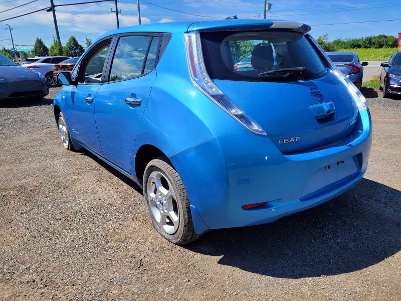 2011 Nissan Leaf VIN JN1AZ0CP9BT007472 COPART salvage auction — MINOR DENT/SCRATCHES, ON - PERMIT NO BRAND - UNFIT (P), sold $125 on 2026-07-28 (photo 3)