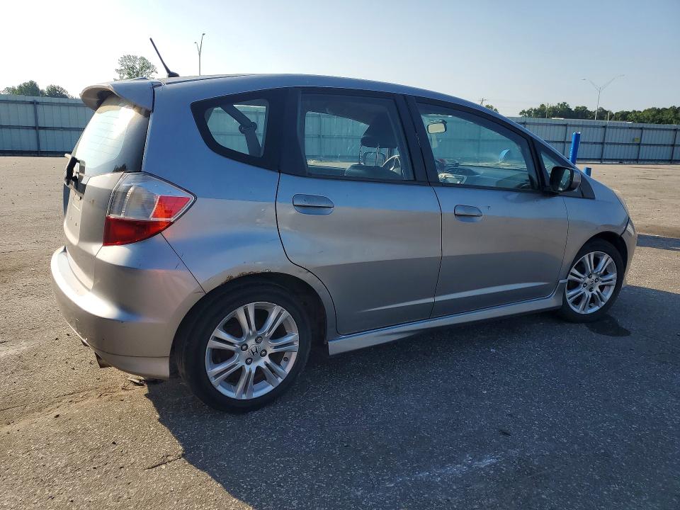 2009 Honda Fit VIN JHMGE88619S020622 COPART salvage auction — FRONT END, Ny - Dealer Only Clean Title, sold $425 on 2026-07-07 (photo 3)