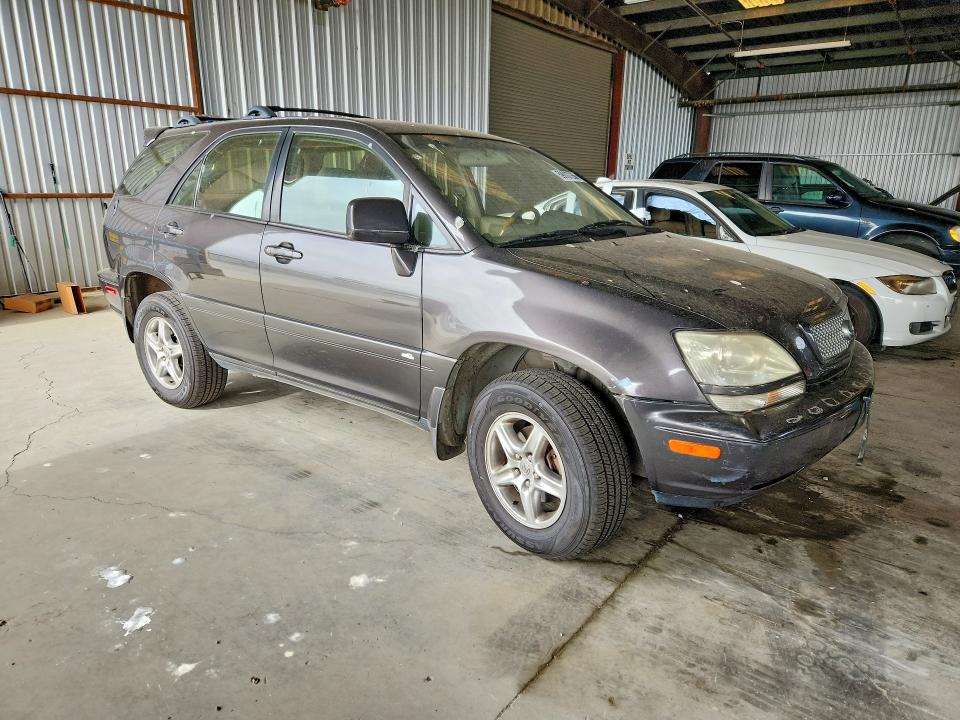 2002 Lexus Rx VIN JTJHF10U520268911 COPART salvage auction — MINOR DENT/SCRATCHES, Ca - Dis/Dlr/Exp Only Clean Title, sold $625 on 2026-07-09 (photo 4)