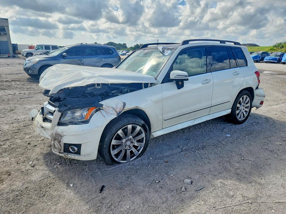 2010 Mercedes-benz Glk-klasse VIN WDCGG8HB7AF348675 COPART salvage auction — FRONT END, Fl - Cert Of Title Slvg Rebuildable, sold $275 on 2026-07-28 (photo 1)