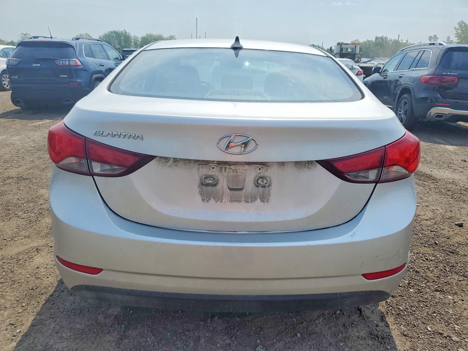 2015 Hyundai Elantra VIN 5NPDH4AE9FH595311 COPART salvage auction — SIDE, Qc - Irrecuperable, sold $825 on 2026-09-08 (photo 6)
