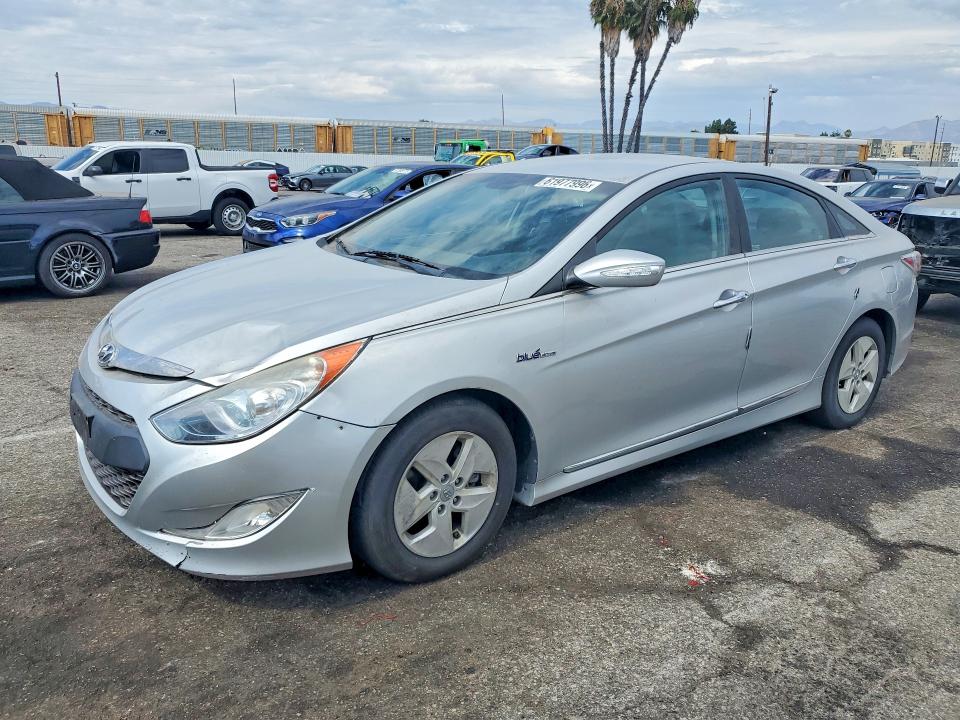 2011 Hyundai Sonata hybrid VIN KMHEC4A47BA000852 COPART salvage auction — FRONT END, CA - CERT OF TITLE-SALVAGED, sold $250 on 2026-07-24 (photo 1)
