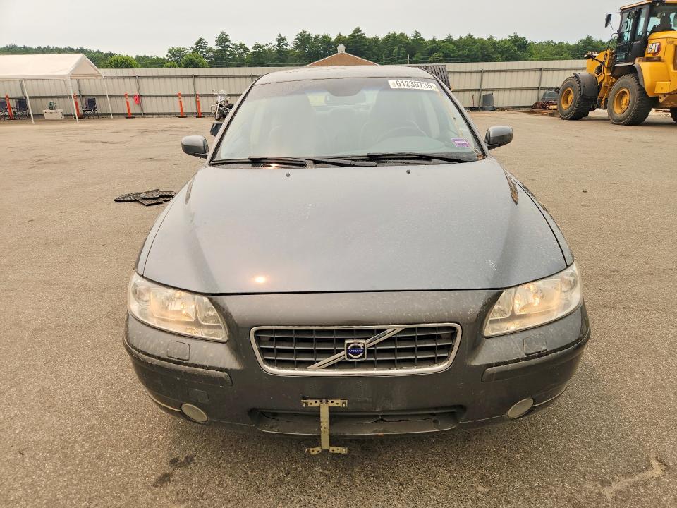 2006 Volvo S60 VIN YV1RH592762503730 COPART salvage auction — NORMAL WEAR, ME - CERTIFICATE OF TITLE, sold $325 on 2026-07-24 (photo 5)