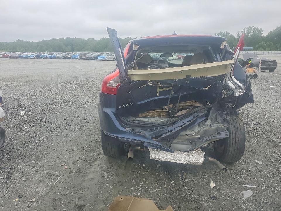 2013 Volvo Xc60 VIN YV4952DLXD2412099 COPART salvage auction — REAR END, Sc - Cert Of Title-Salvage, sold $175 on 2026-08-12 (photo 6)