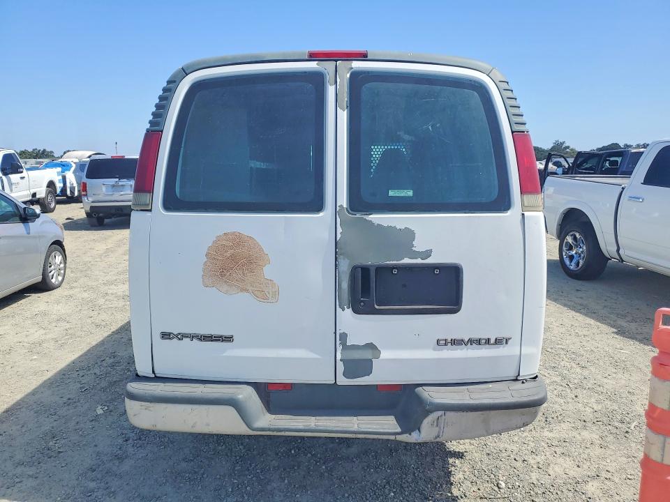 2001 Chevrolet VIN 1GCFG25W311140778 COPART salvage auction — MINOR DENT/SCRATCHES, Ca - Dis/Dlr/Exp Only Clean Title, sold $15 on 2026-07-27 (photo 6)