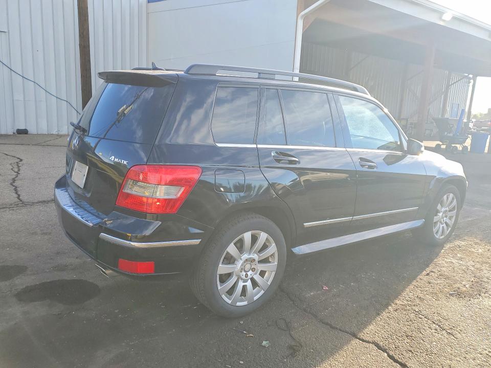 2010 Mercedes-benz Glk-class VIN WDCGG8HB2AF447520 COPART salvage auction — MINOR DENT/SCRATCHES, CO - DIS/DLR/EXP ONLY CLEAN TITLE, sold $1,550 on 2026-08-04 (photo 3)