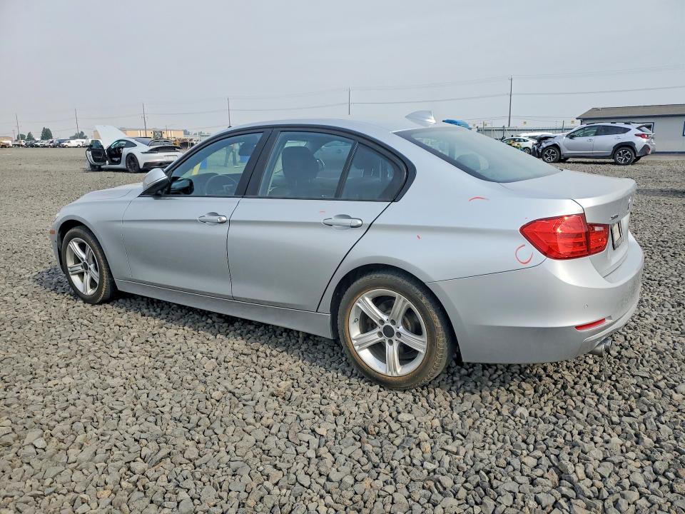 2015 BMW 3er VIN WBA3B5C57FF962505 COPART salvage auction — REAR END, WA - BILL OF SALE, sold $375 on 2026-07-29 (photo 2)