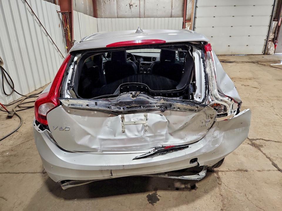 2016 Volvo V60 VIN YV4612HK3G1003341 COPART salvage auction — REAR END, AK - BILL OF SALE- SALVAGE, sold $25 on 2026-08-11 (photo 6)
