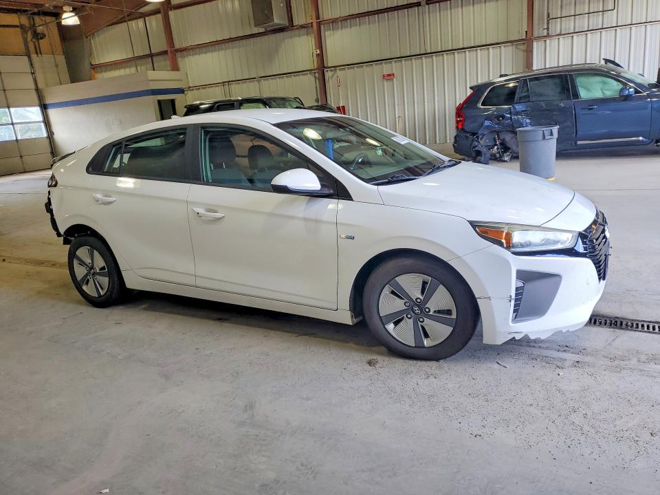 2019 Hyundai Ioniq VIN KMHC65LCXKU110687 COPART salvage auction — REAR END, Va - Certificate Of Title, sold $925 on 2026-07-31 (photo 4)