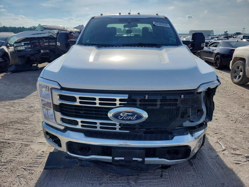 2025 Ford F250 VIN 1FT7W2BT4SEC01437 COPART salvage auction — FRONT END, TX - SALVAGE VEHICLE TITLE, sold $15,000 on 2026-07-28 (photo 5)