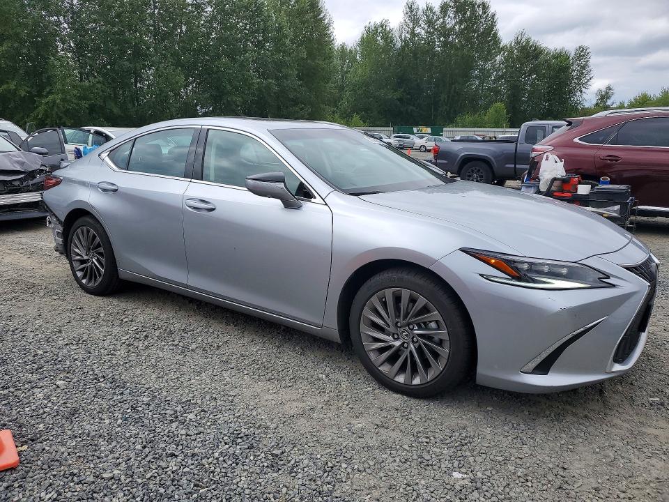 2024 Lexus ES VIN 58AEA1C14RU045224 COPART salvage auction — REAR END, Wa - Bill Of Sale, sold $22,700 on 2026-08-03 (photo 4)
