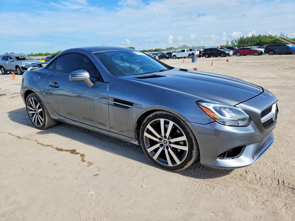 2017 Mercedes-benz Slc-klasse VIN WDDPK3JA6HF128405 COPART salvage auction — MINOR DENT/SCRATCHES, Fl - Cert Of Title Slvg Rebuildable (P), sold $5,900 on 2026-08-12 (photo 4)