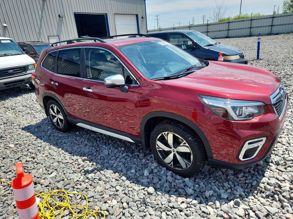 2019 Subaru Forester VIN JF2SKAWC9KH428181 COPART salvage auction — HAIL, Wi - Certificate Of Title, sold $12,500 on 2026-07-20 (photo 4)