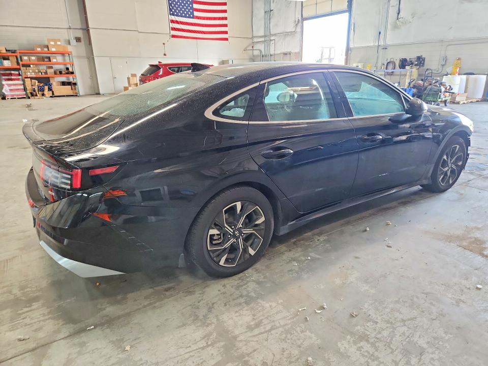 2024 Hyundai Sonata VIN KMHL64JA7RA420268 COPART salvage auction — FRONT END, CO - PUBLIC - SALVAGE TITLE, sold $7,200 on 2026-08-02 (photo 3)
