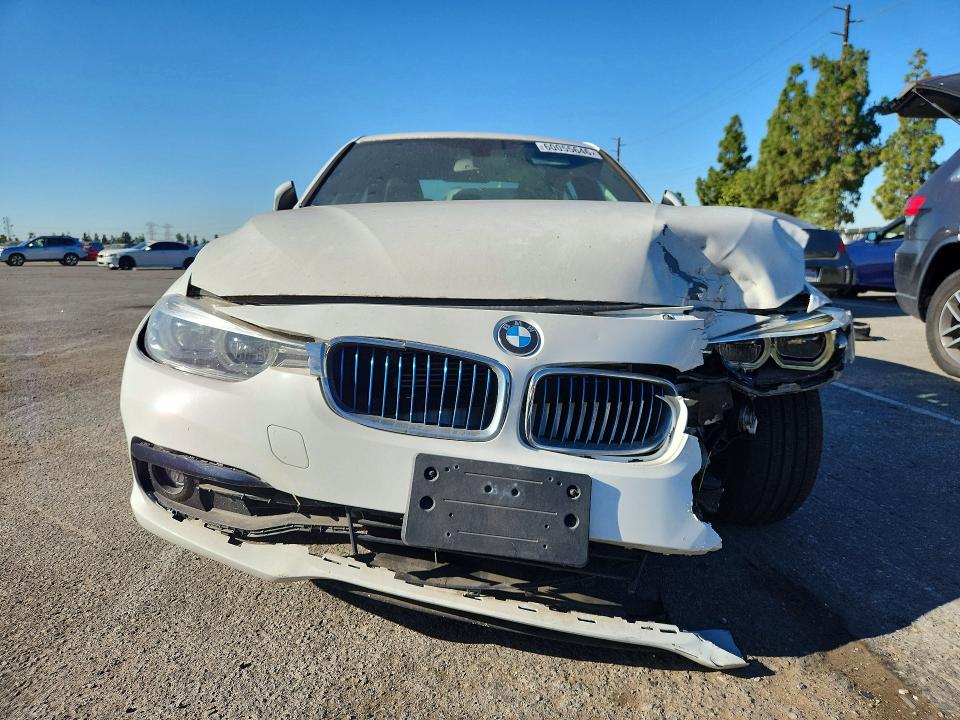 2018 BMW VIN WBA8E1C54JA178276 COPART salvage auction — FRONT END, Ca - Lien Papers-Clean Or Ac, sold $875 on 2026-07-18 (photo 5)
