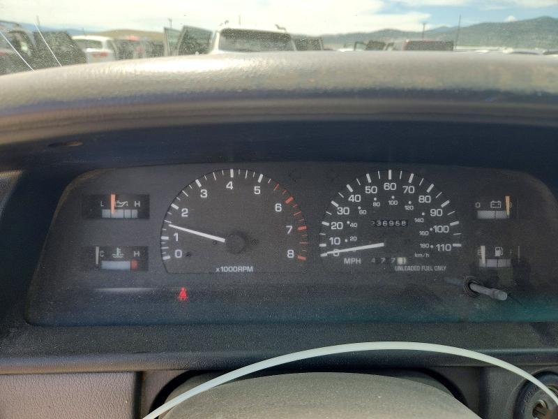 1996 Toyota T100 VIN JT4UN24D4T0030344 COPART salvage auction — NORMAL WEAR, Mt - Certificate Of Title, sold $250 on 2026-07-28 (photo 9)