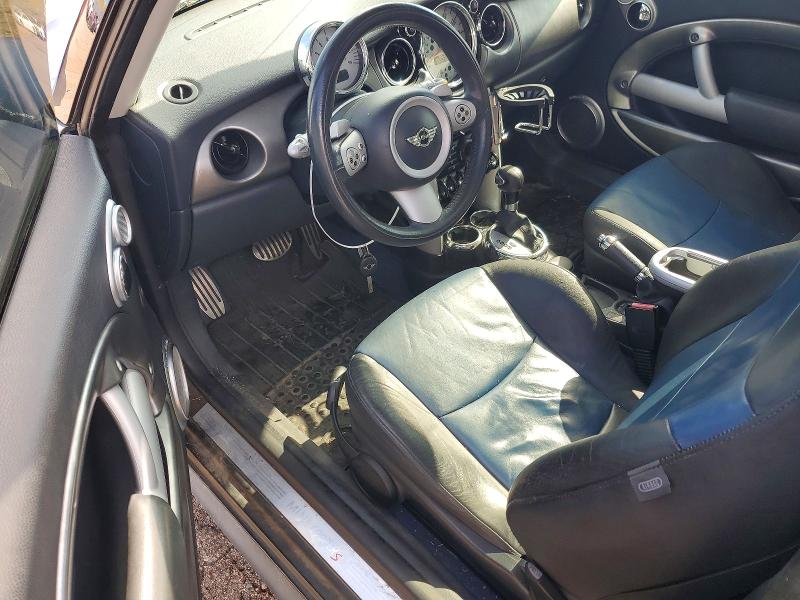 2006 Mini Cooper VIN WMWRE33546TJ35780 COPART salvage auction — MINOR DENT/SCRATCHES, CO - DIS/DLR/EXP ONLY CLEAN TITLE, sold $275 on 2026-08-05 (photo 8)
