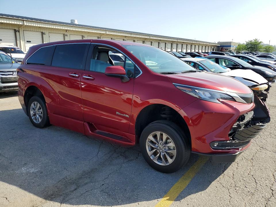 2025 Toyota Sienna VIN 5TDYRKEC3SS243275 COPART salvage auction — SIDE, Oh - Cert Of Title-Salvage, sold $5,300 on 2026-07-30 (photo 4)