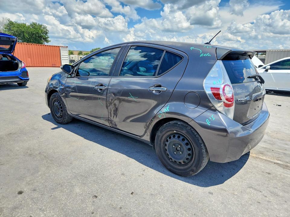 2013 Toyota Prius VIN JTDKDTB30D1535965 COPART salvage auction — FRONT END, Fl - Cert Of Title Slvg Rebuildable, sold $325 on 2026-07-21 (photo 2)