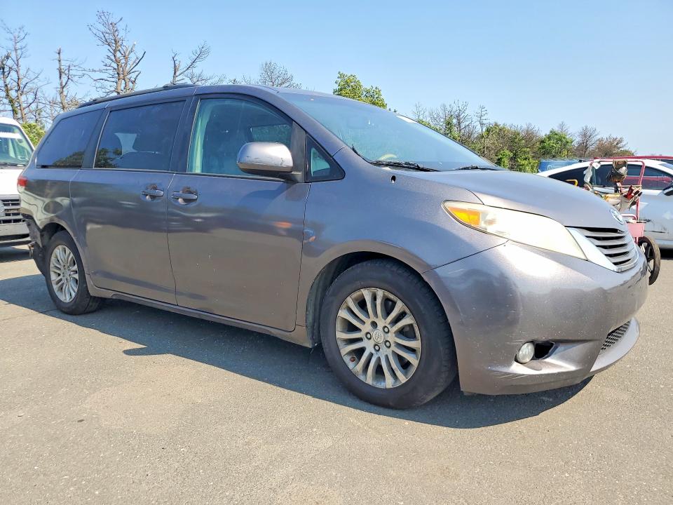 2011 Toyota Sienna VIN 5TDYK3DC7BS066127 COPART salvage auction — REAR END, NY - MV-907A SALVAGE CERTIFICATE, sold $2,550 on 2026-07-27 (photo 4)