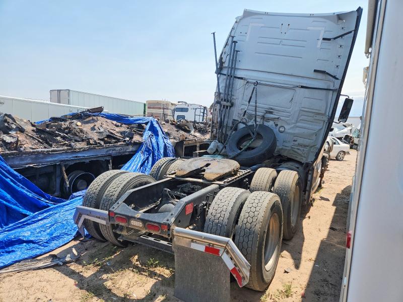 2020 Volvo VIN 4V4NC9EH5LN229690 COPART salvage auction — SIDE, Nm - Cert Of Title-Salvage, sold $2,550 on 2026-07-23 (photo 4)