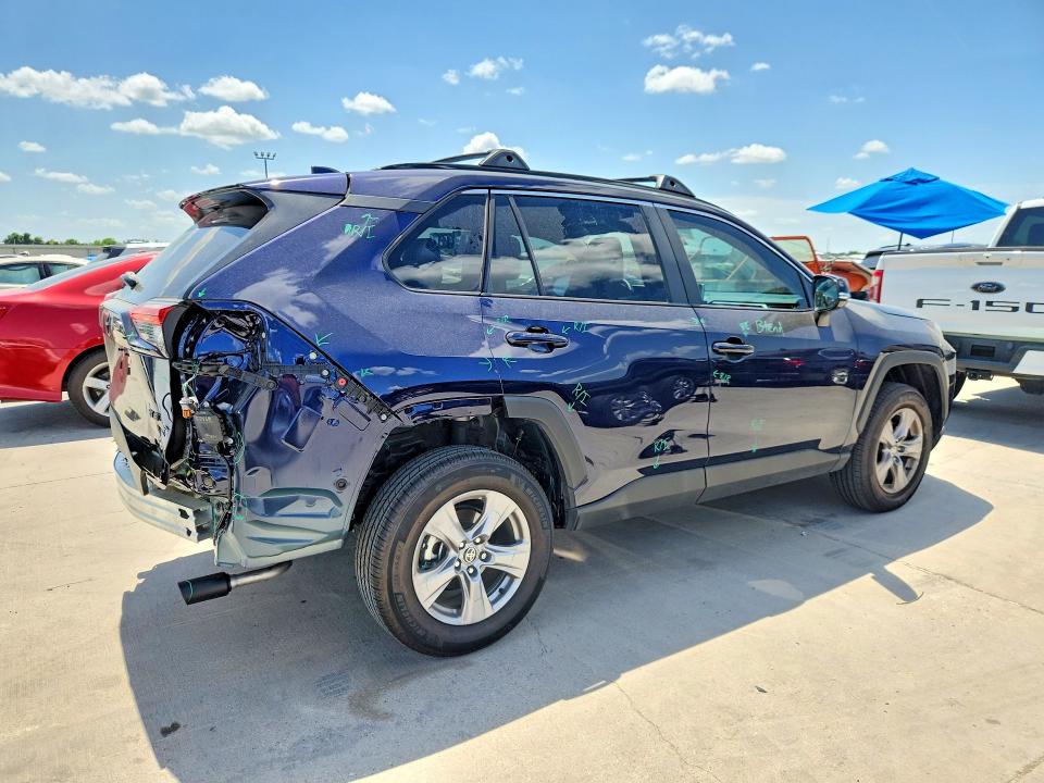 2025 Toyota Rav 4 VIN 2T3W1RFV8SW415709 COPART salvage auction — REAR END, TX - SALVAGE VEHICLE TITLE, sold $11,100 on 2026-07-18 (photo 3)