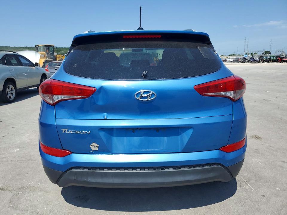 2016 Hyundai Tucson VIN KM8J33A45GU096432 COPART salvage auction — MINOR DENT/SCRATCHES, OK - CERT OF TITLE-REPOSSESSION (P), sold $700 on 2026-07-29 (photo 6)