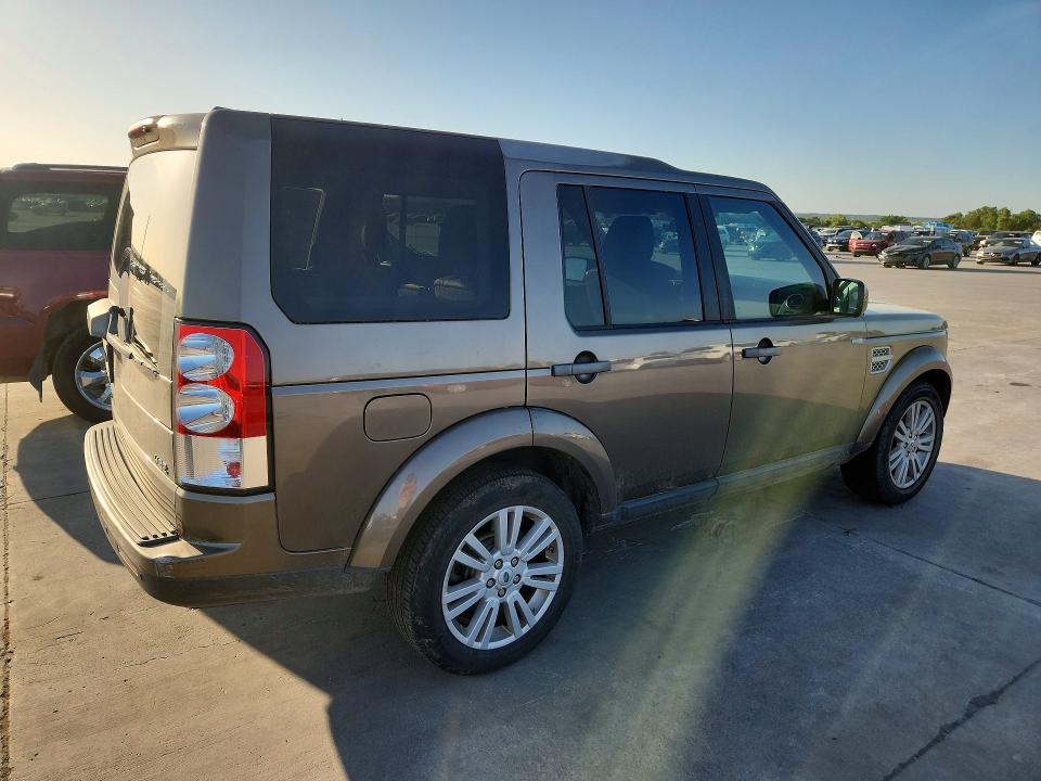 2011 Land rover Lr4 VIN SALAG2D47BA559897 COPART salvage auction — NORMAL WEAR, Tx - Certificate Of Title (P), sold $1,650 on 2026-07-16 (photo 3)