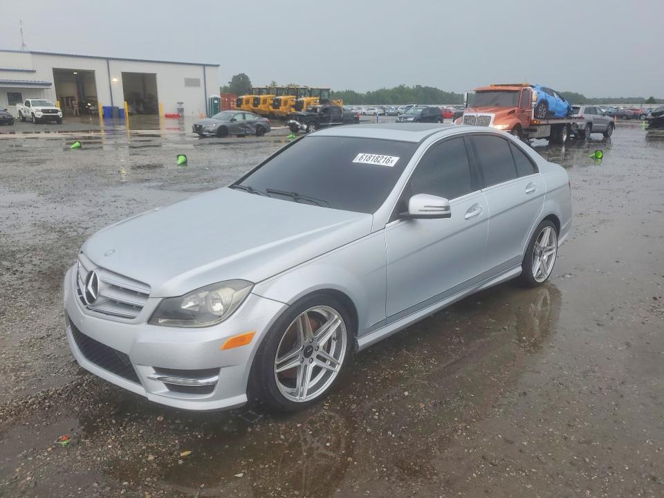 2013 Mercedes-benz C-klasse VIN WDDGF8AB2DR256563 COPART salvage auction — MECHANICAL, Nc - Dealer Only Clean Title, sold $225 on 2026-08-03 (photo 1)